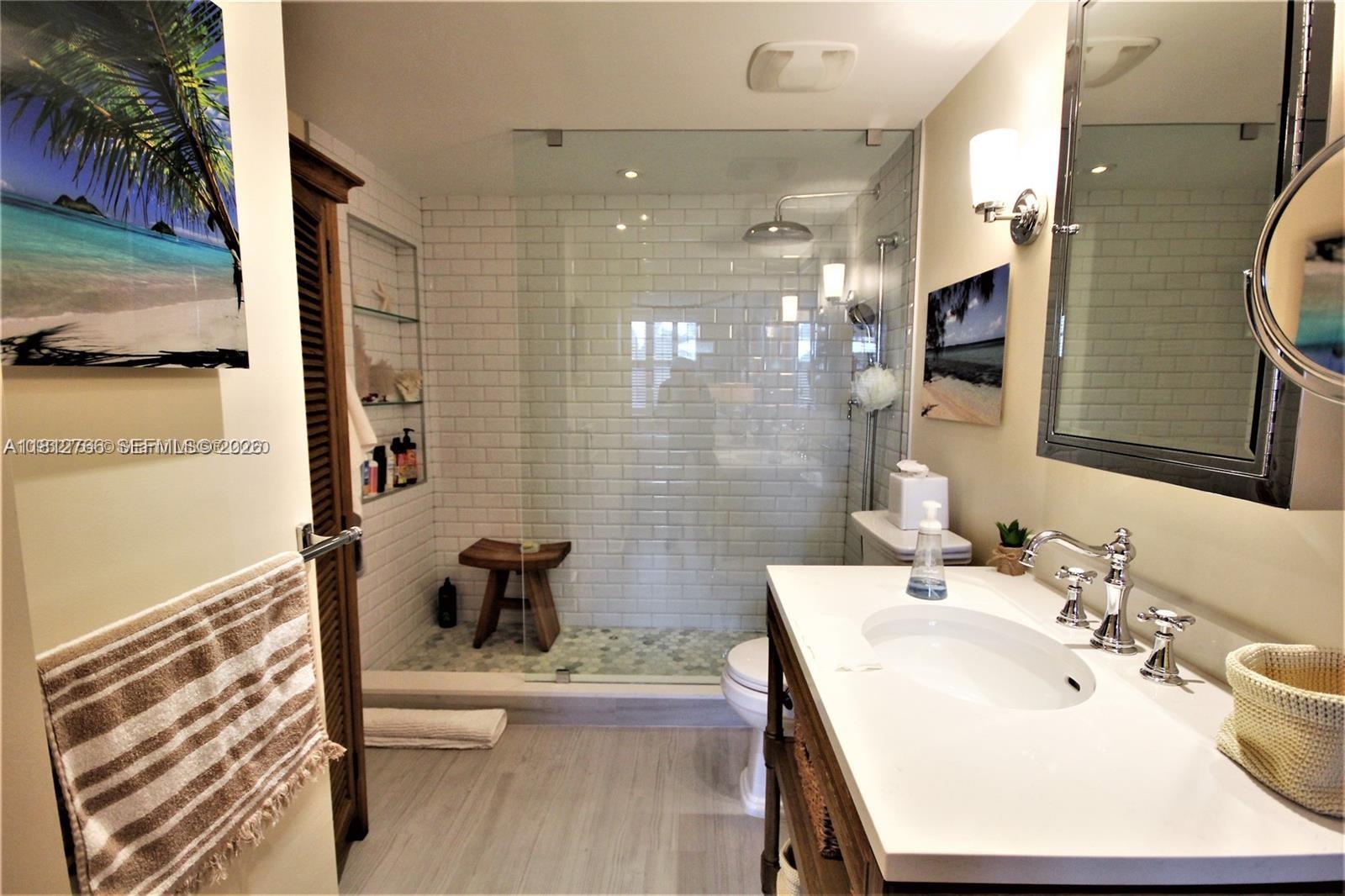 5161 Collins Ave 315 Property Photo 14