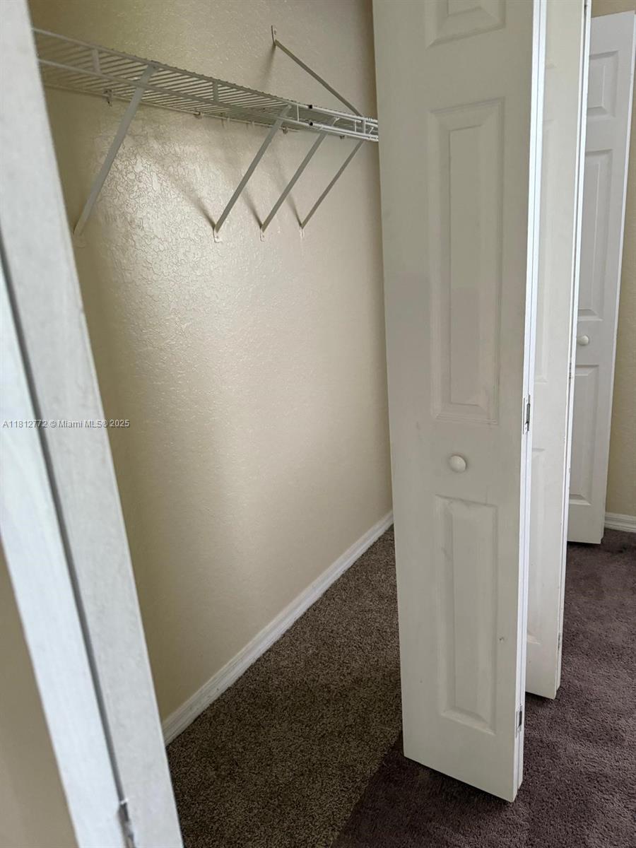 940 Sw 6th Ct Property Photo 11