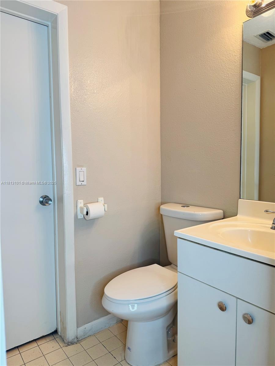 1071 Adams Ave 1071e Property Photo 12