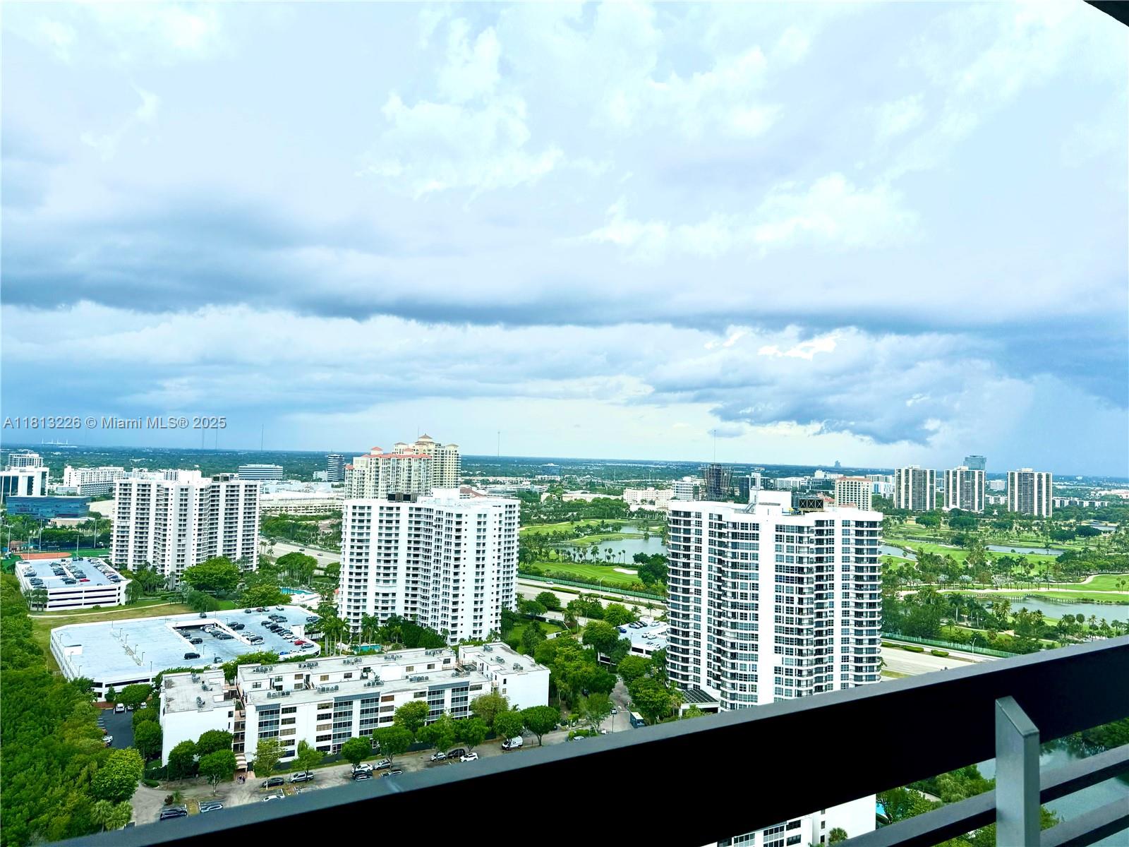 3530 Mystic Pointe Dr 3001 Property Photo 3