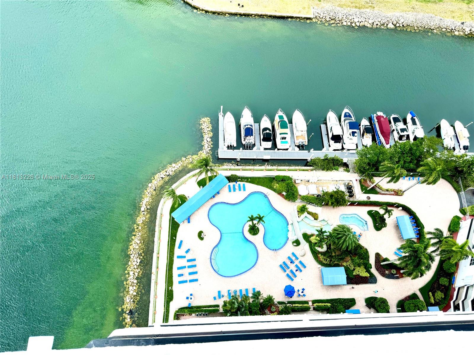 3530 Mystic Pointe Dr 3001 Property Photo 13