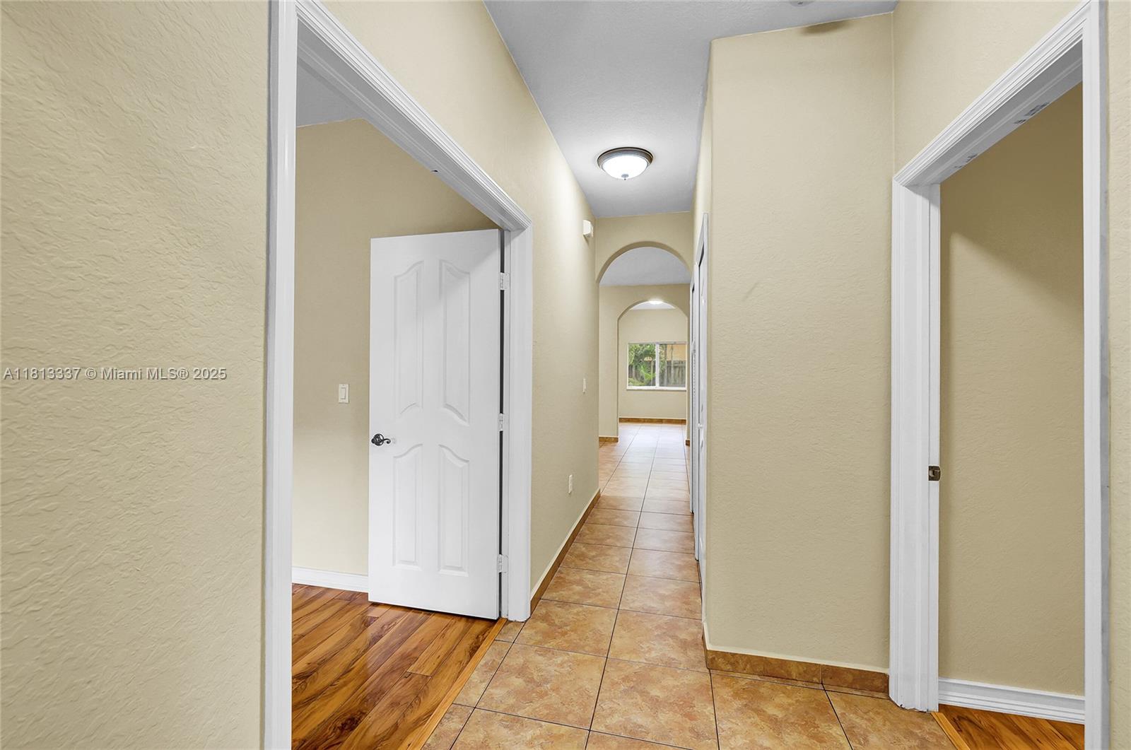 706 Se 13th Ter Property Photo 20