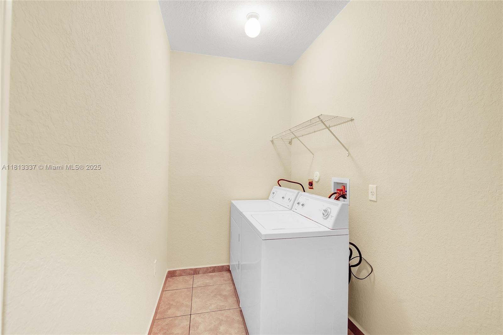 706 Se 13th Ter Property Photo 21