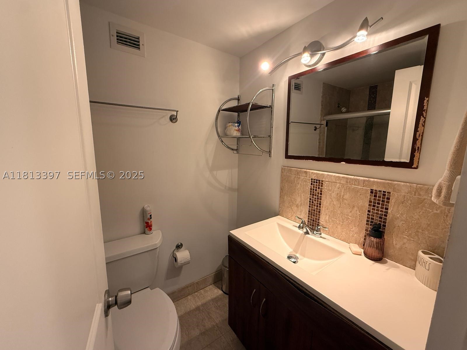 100 Lincoln Rd 1214 Property Photo 26
