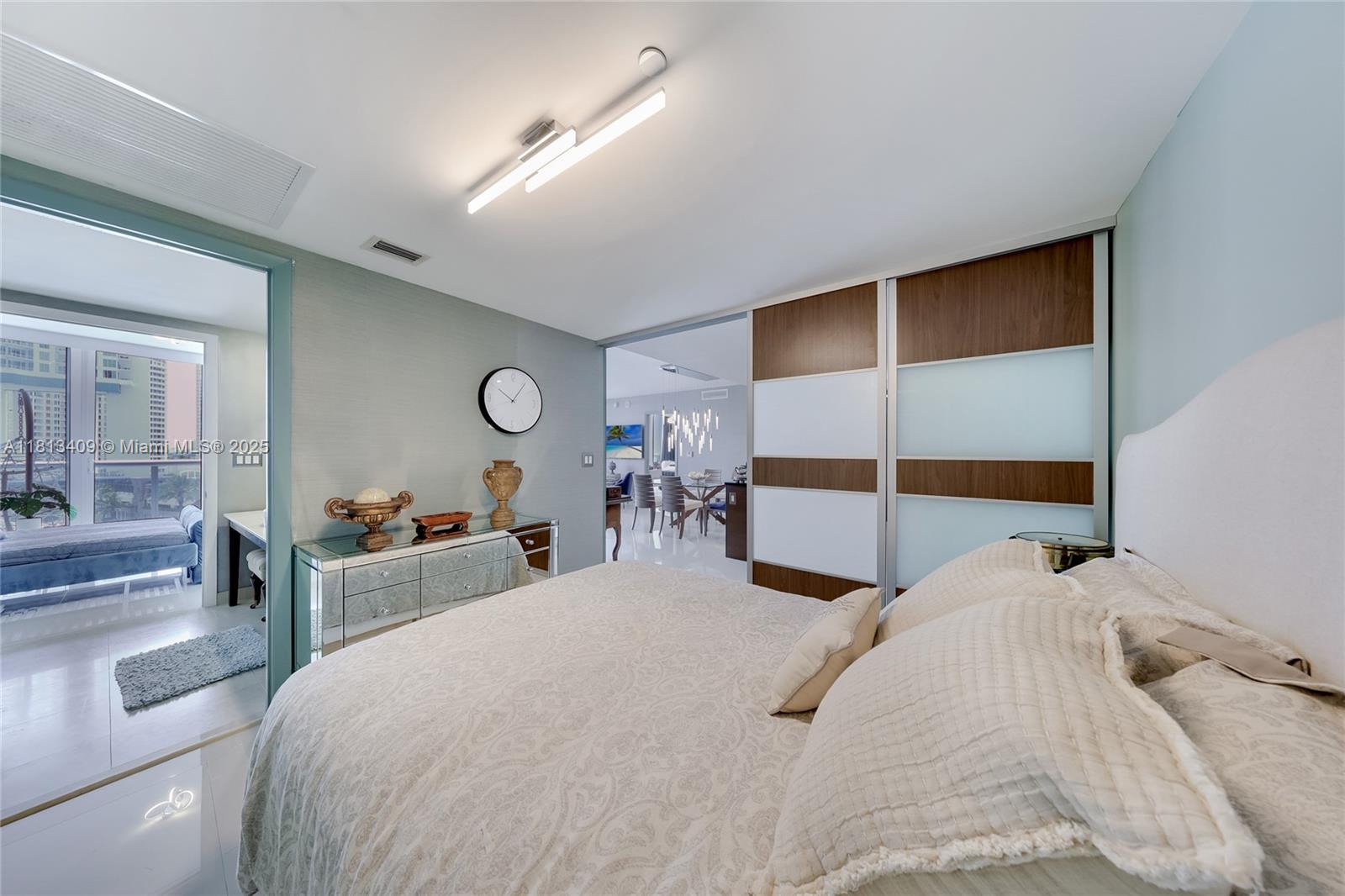 465 Brickell Ave 1019 Property Photo 12