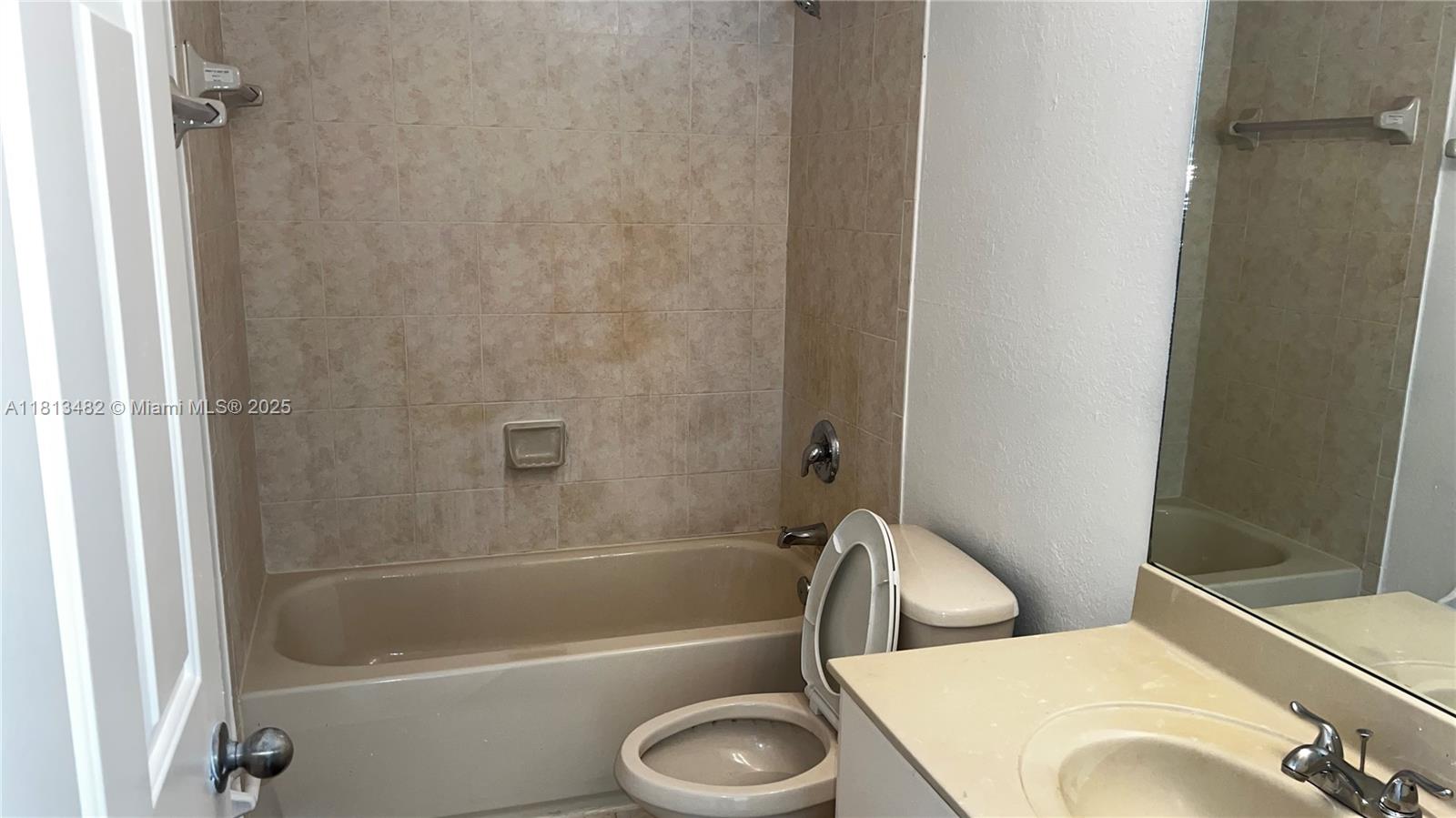 1480 Se 24th Ct 345 Property Photo 18