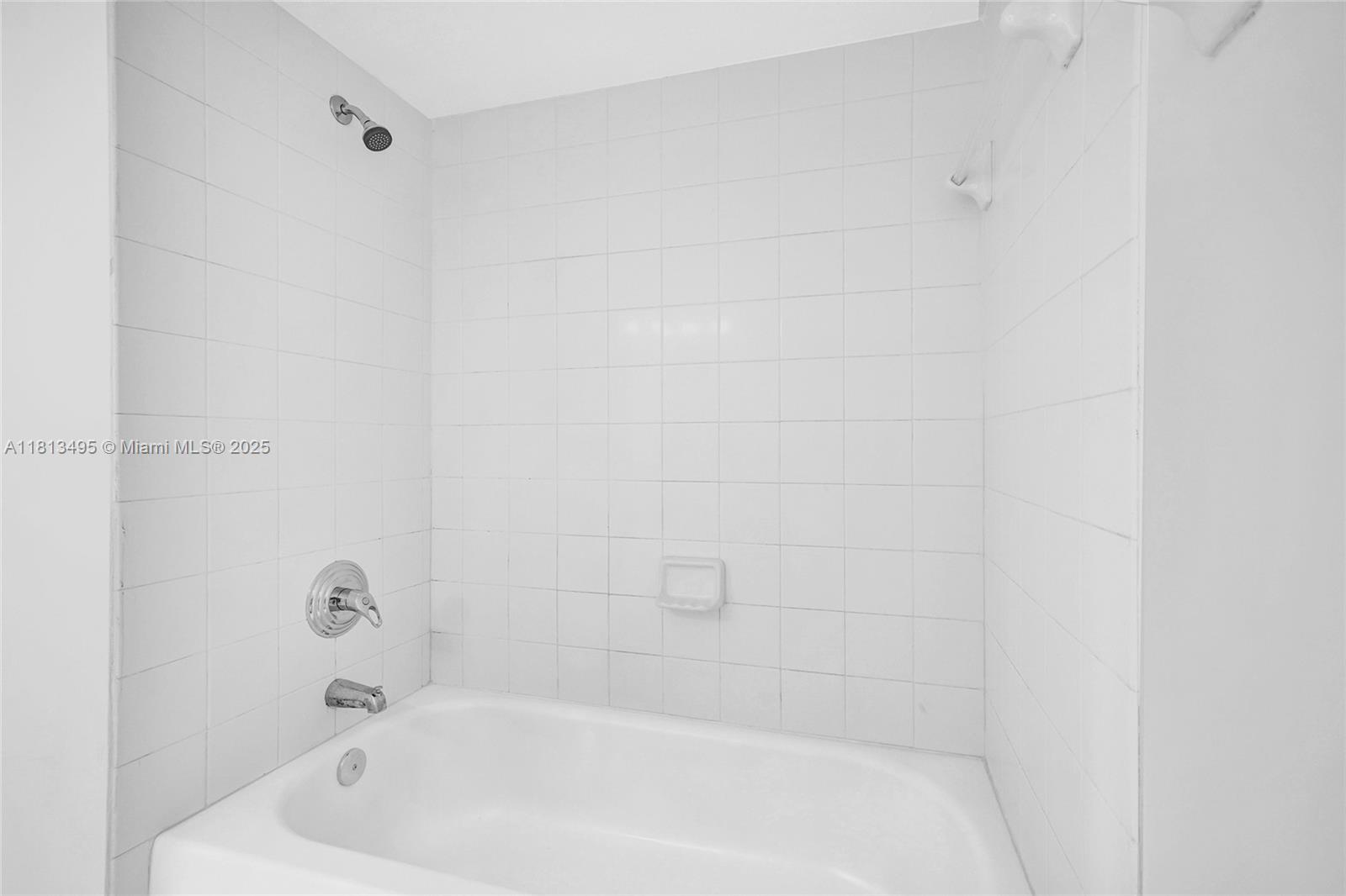 3395 Ne 9th St Property Photo 14