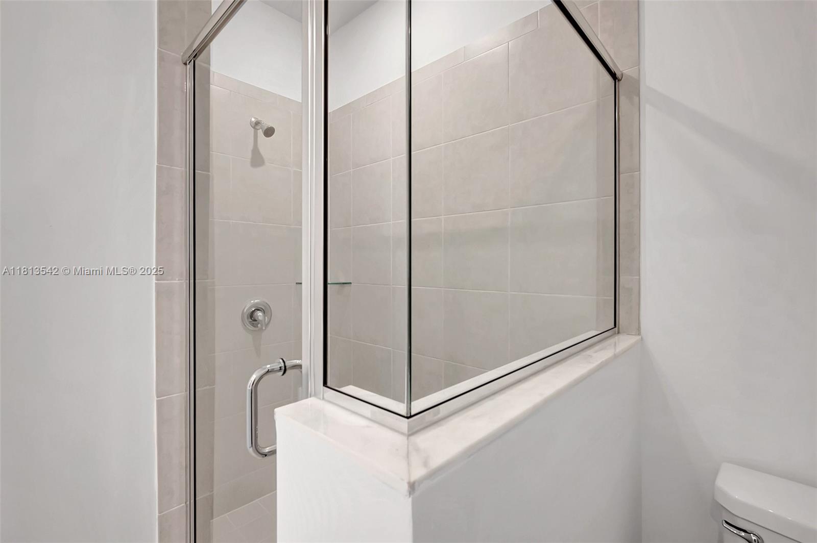 2424 Se 28th St 2424 Property Photo 22