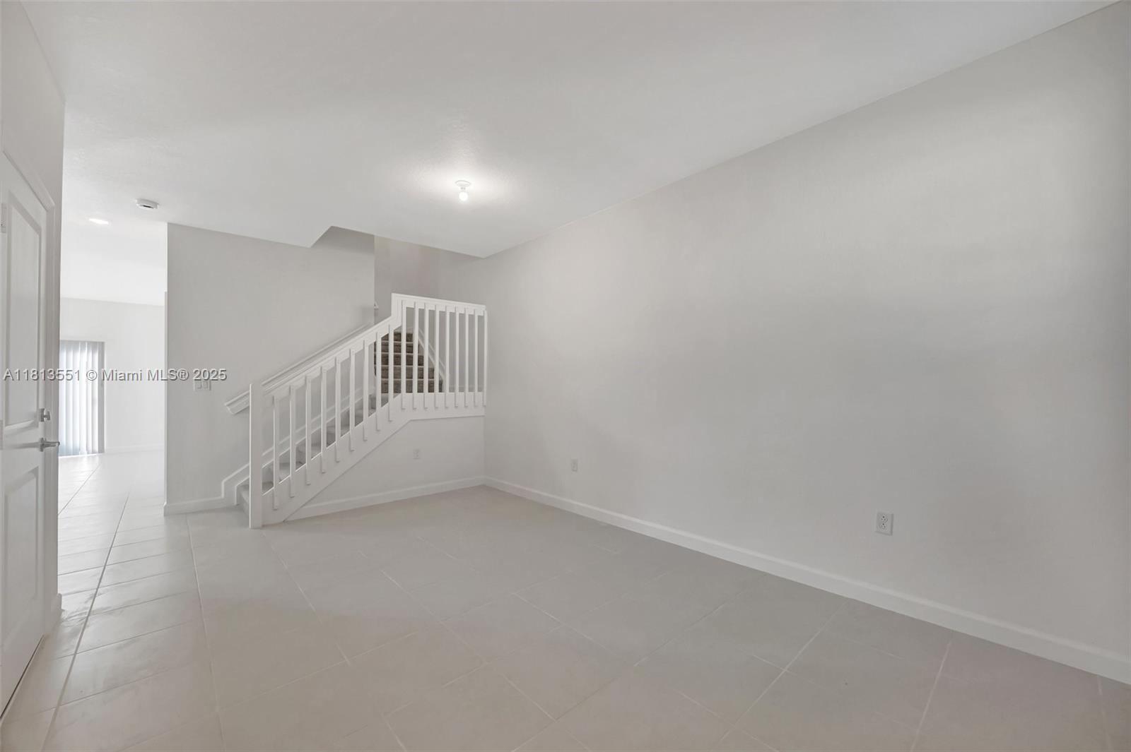 2455 Se 28th Ct 2455 Property Photo 5