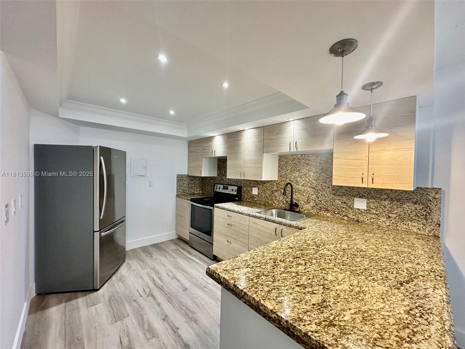 1301 NE Miami Gardens Dr 521 W Property Photo 1