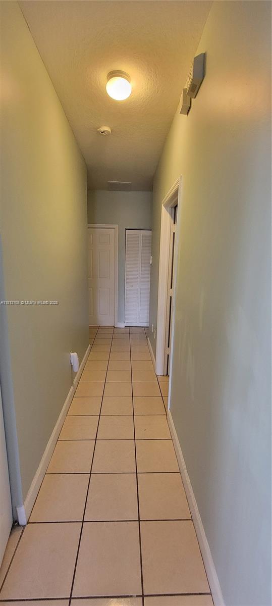 2501 Ne 41st Ter Property Photo 7