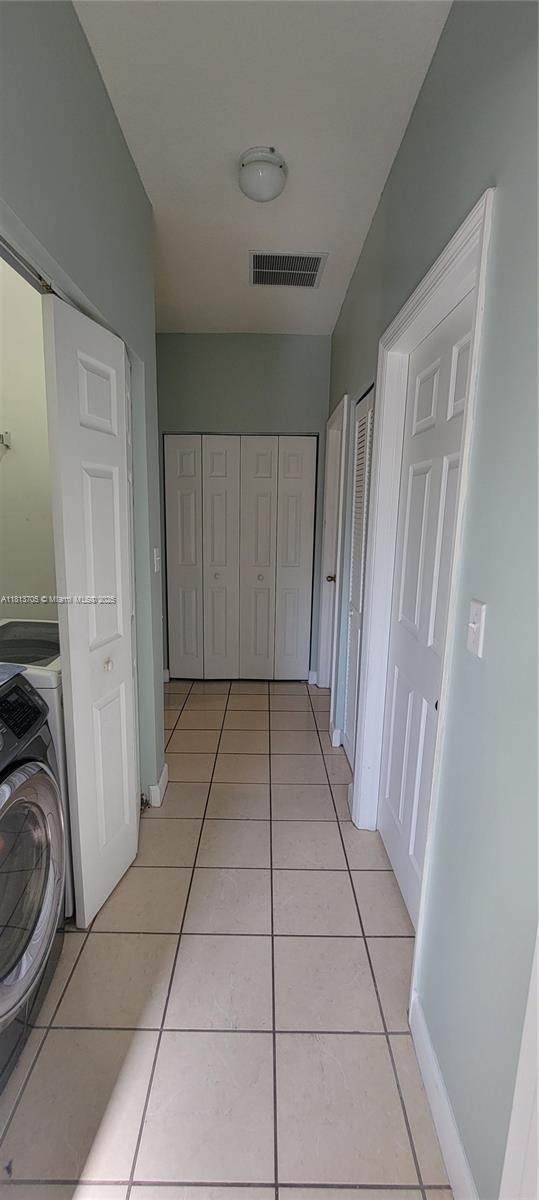 2501 Ne 41st Ter Property Photo 13