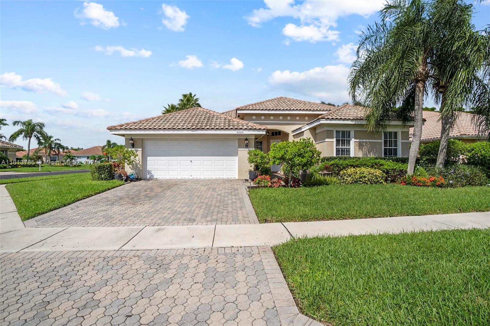 6569 Jog Estates Ln Property Photo 1