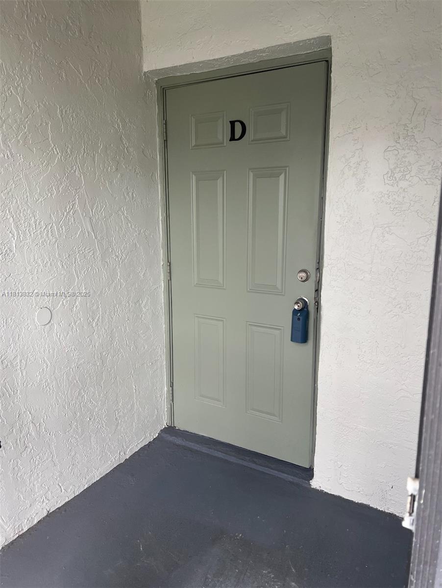 1303 S Liberty Ave 1303d Property Photo 3