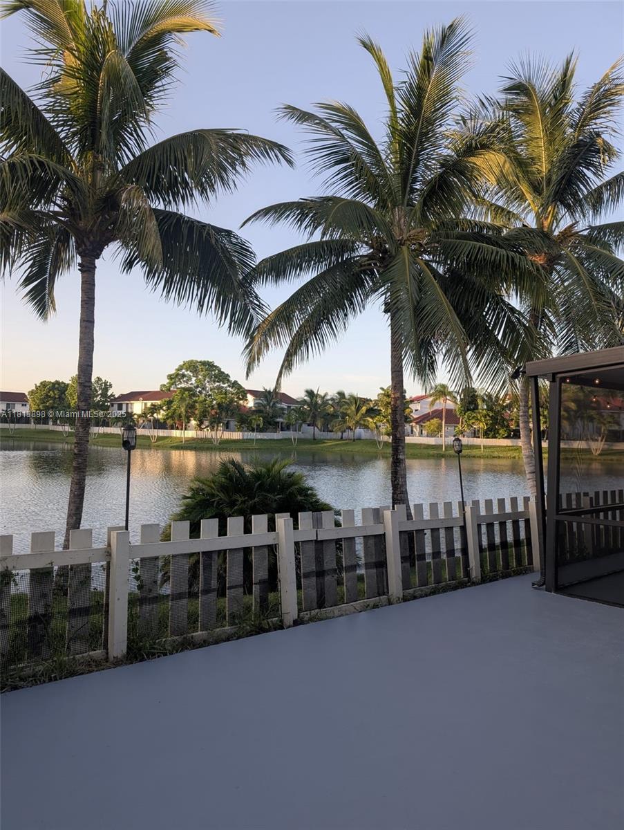 2711 San Remo Cir Property Photo 1