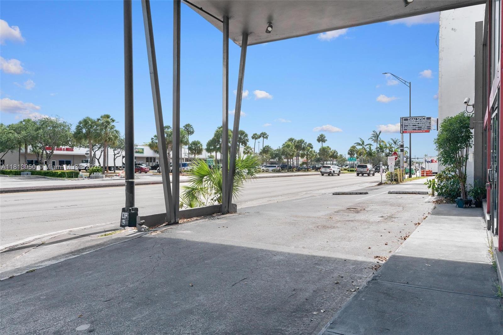 1500 E Commercial Blvd Property Photo 44