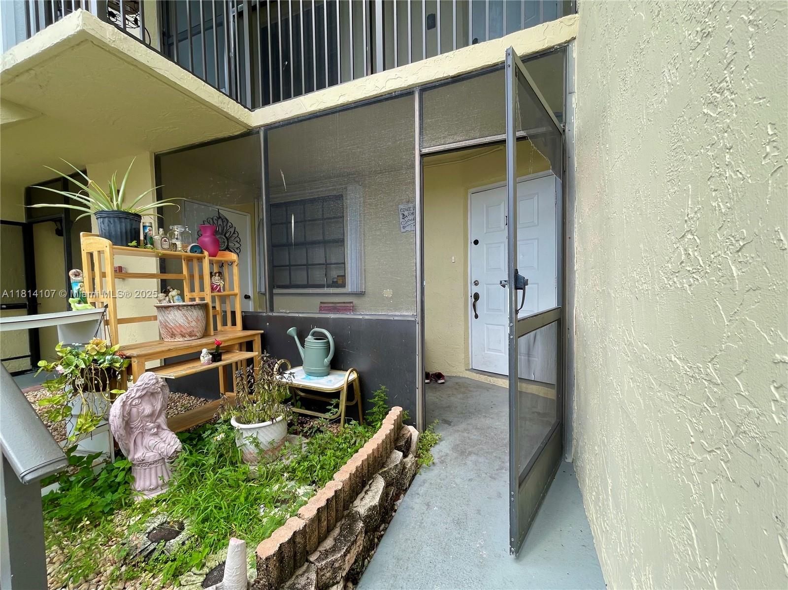 1150 N Liberty Ave K Property Photo 2