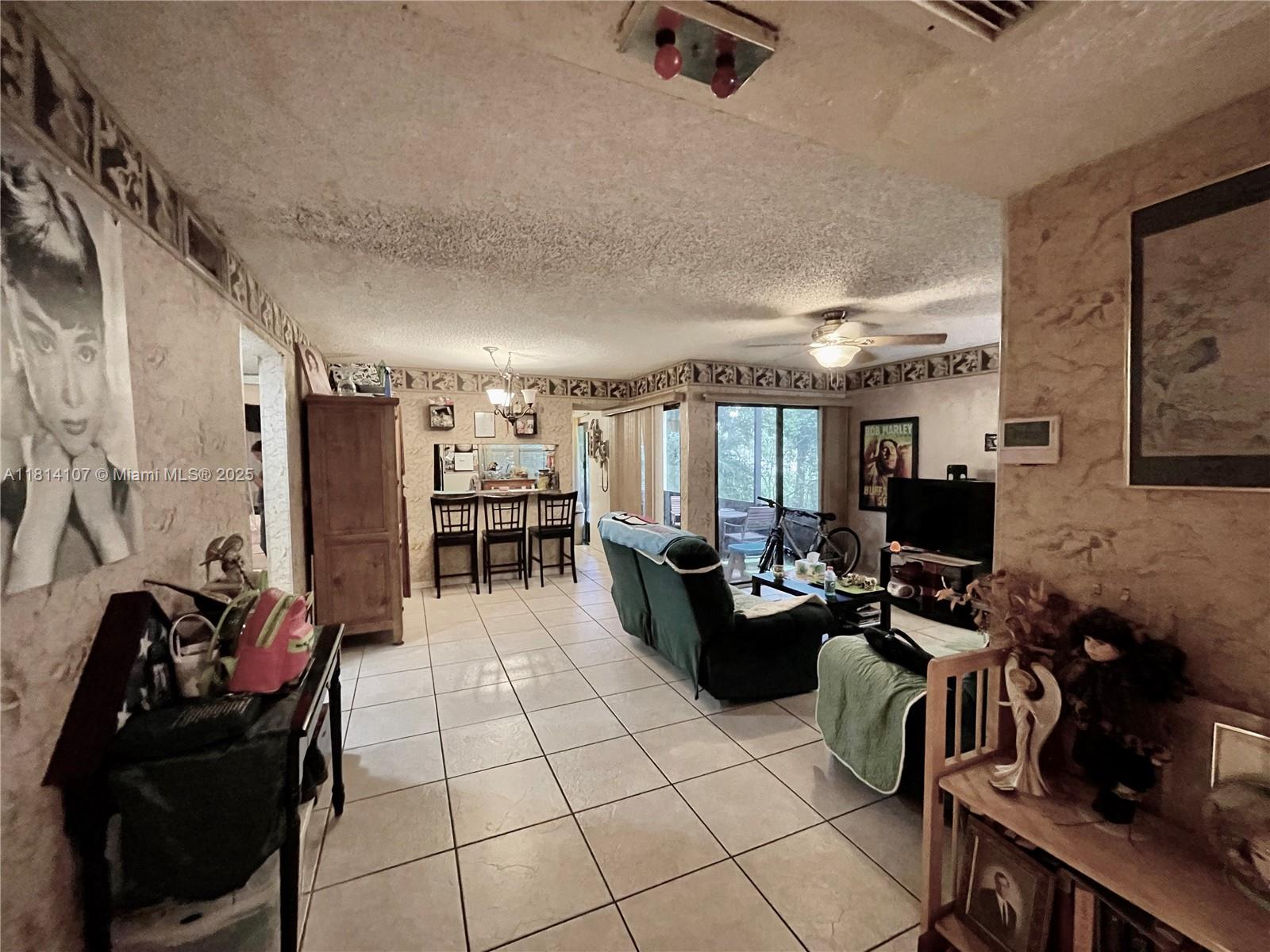 1150 N Liberty Ave K Property Photo 5