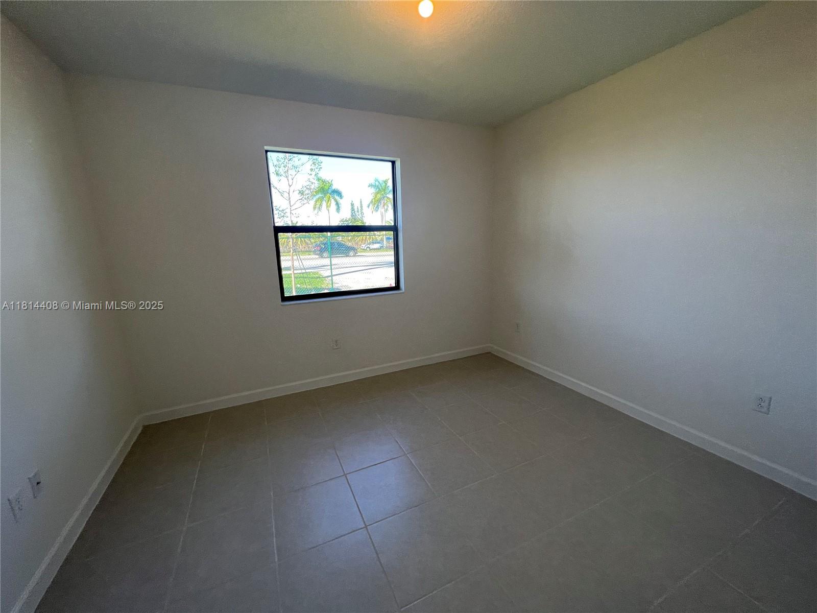 11751 Sw 248th Ter Side Property Photo 4