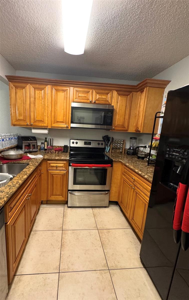 1484 Lake Crystal Dr E Property Photo 7