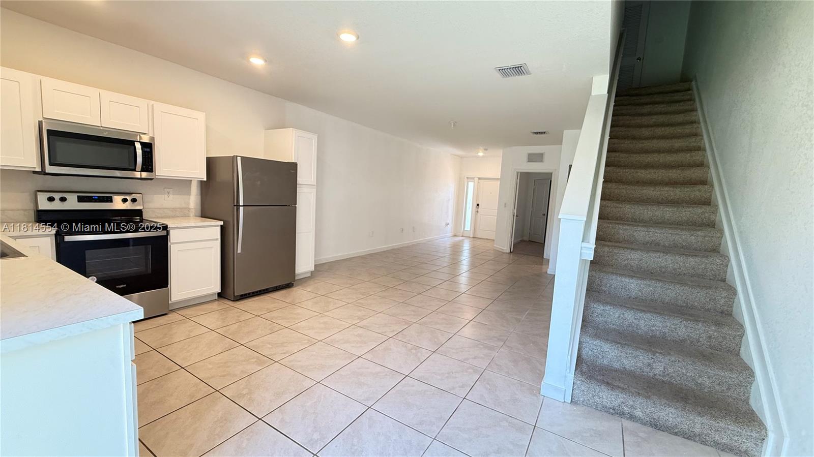 322 Ne 1st Dr Property Photo 6