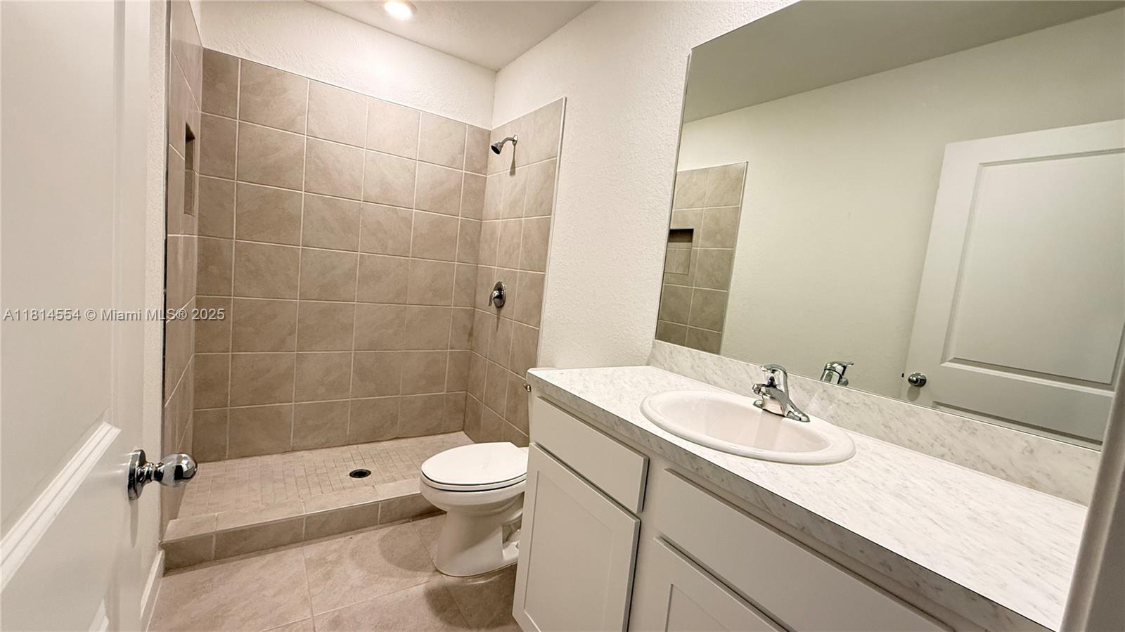 322 Ne 1st Dr Property Photo 12
