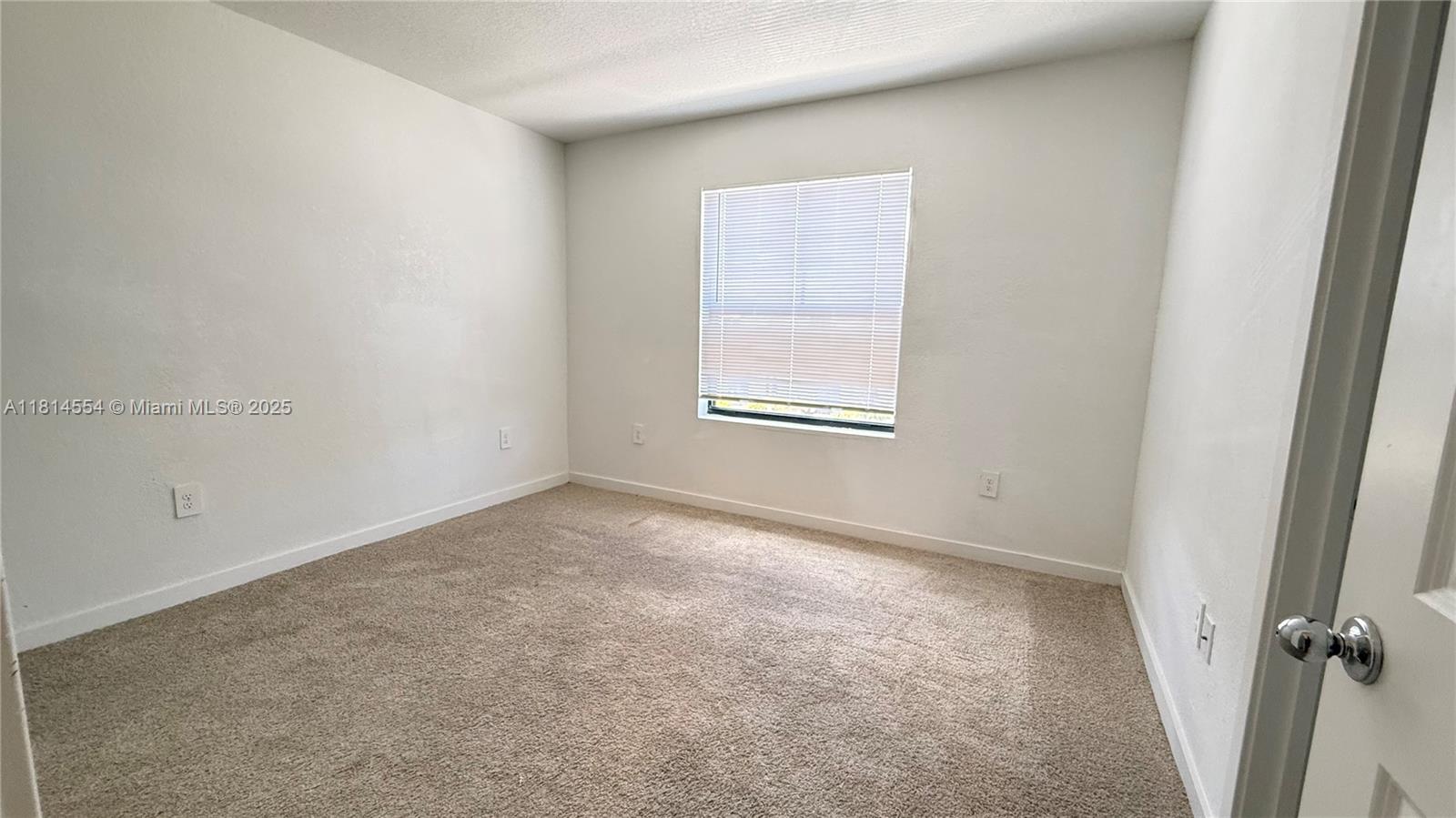 322 Ne 1st Dr Property Photo 15