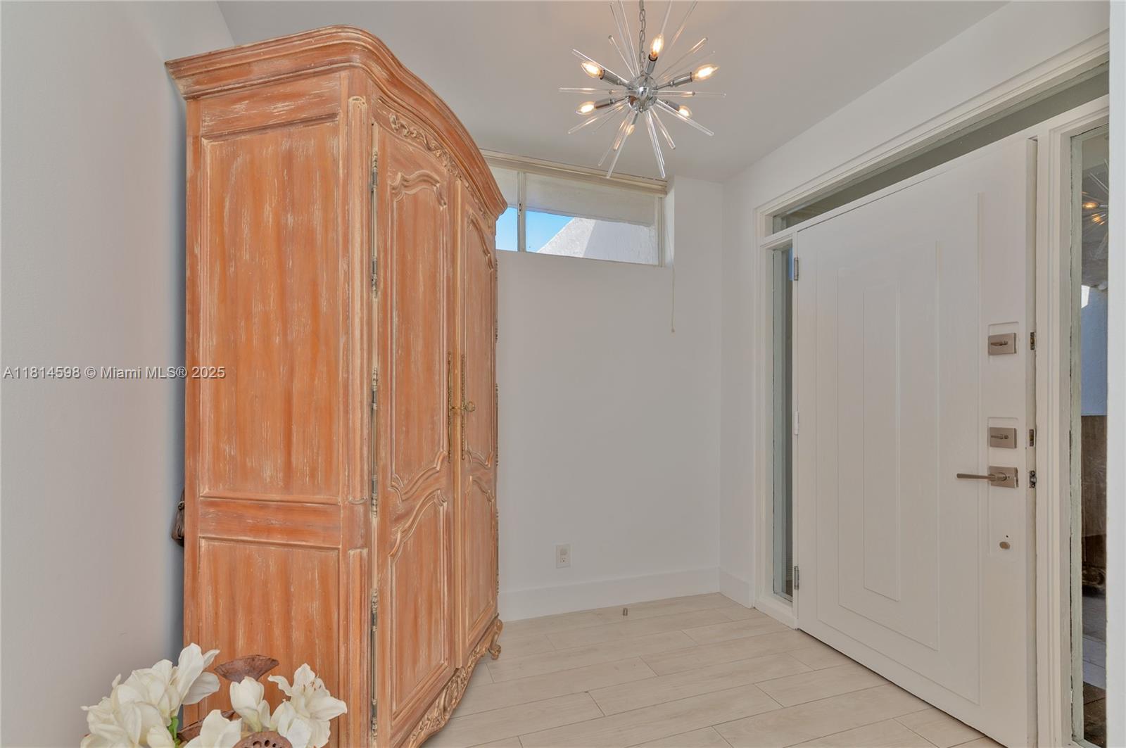 101 Crandon Blvd 480 Property Photo 3