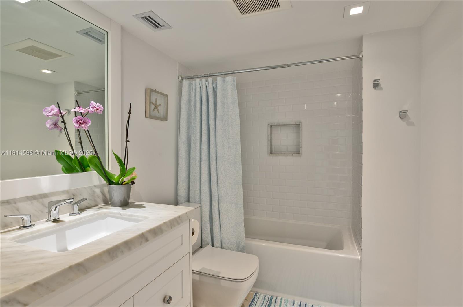 101 Crandon Blvd 480 Property Photo 21