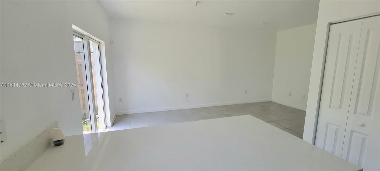 1737 Se 26th Ter 1737 Property Photo 14