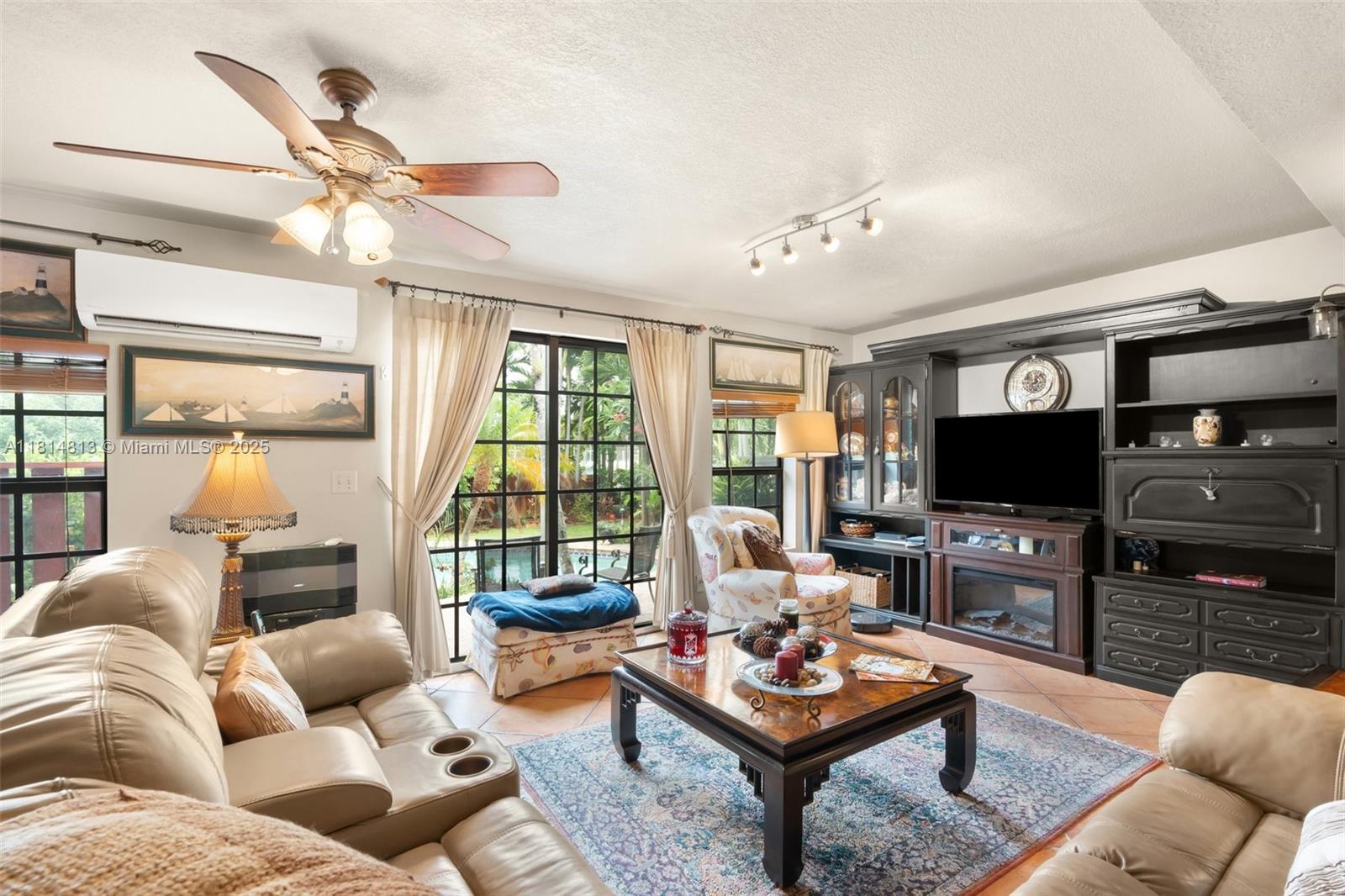 2472 Andros Ln Property Photo 16