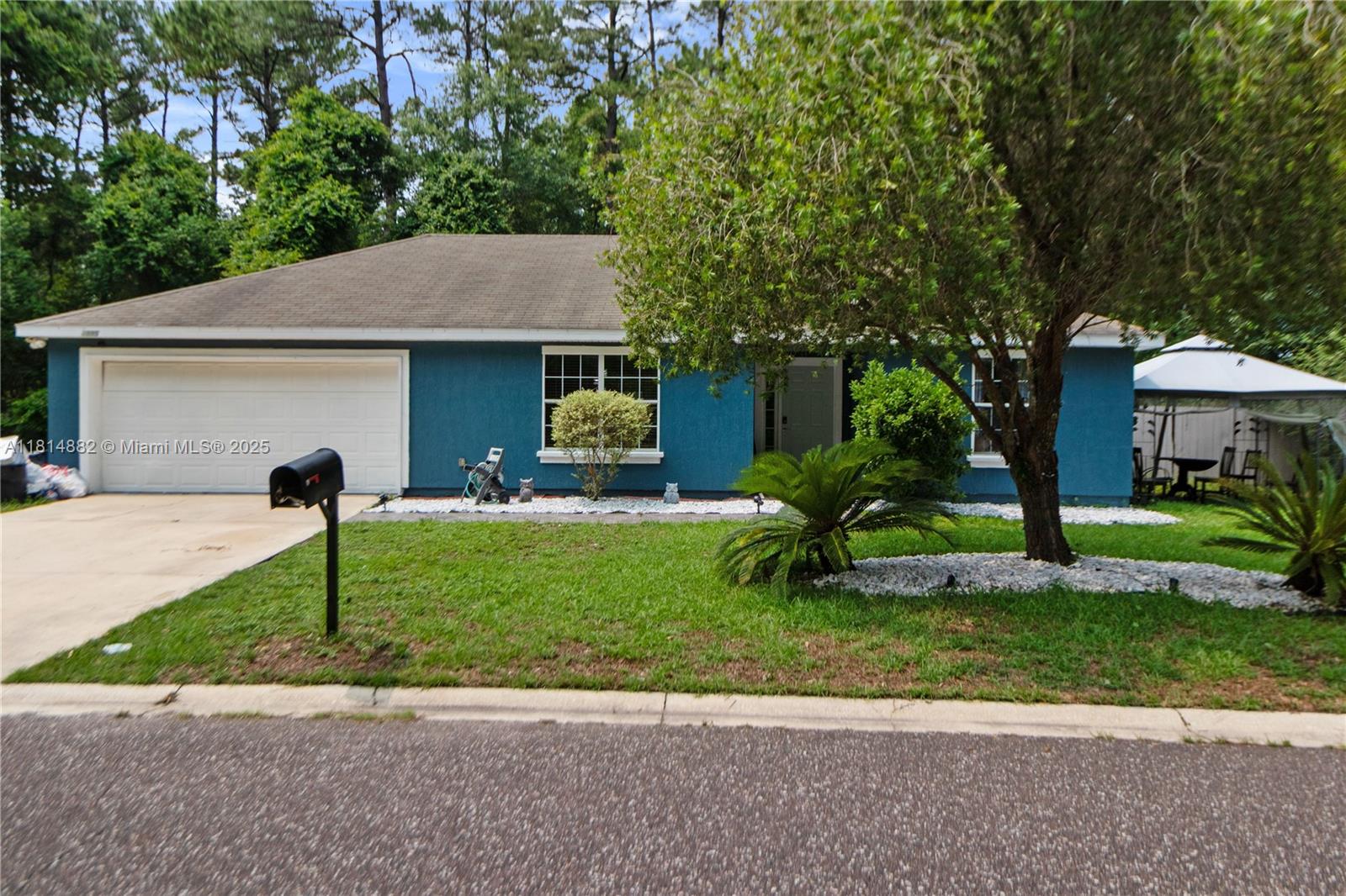 8889 Shindler Crossing Dr Property Photo 1