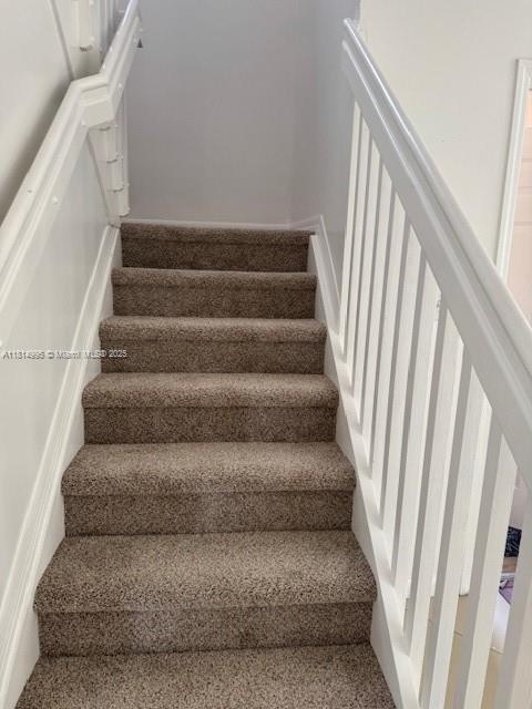 1720 Ne 35th Ave Property Photo 15
