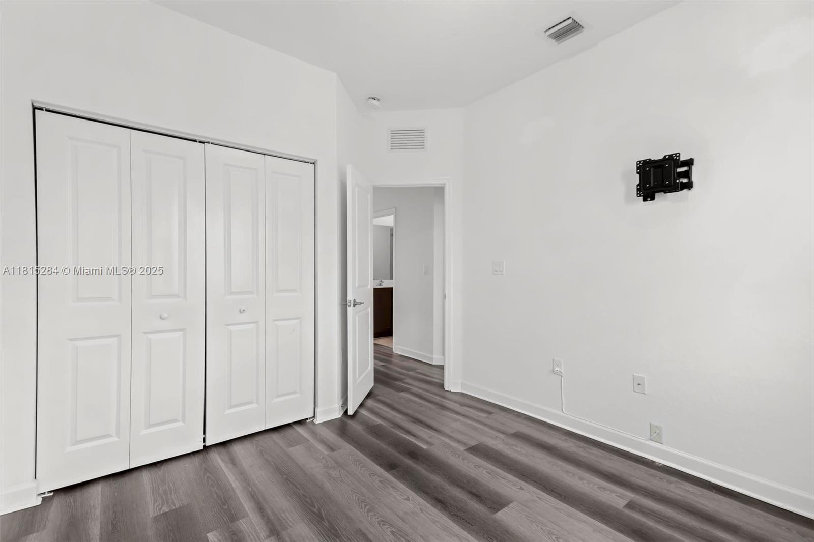2652 Se 13th St Property Photo 11