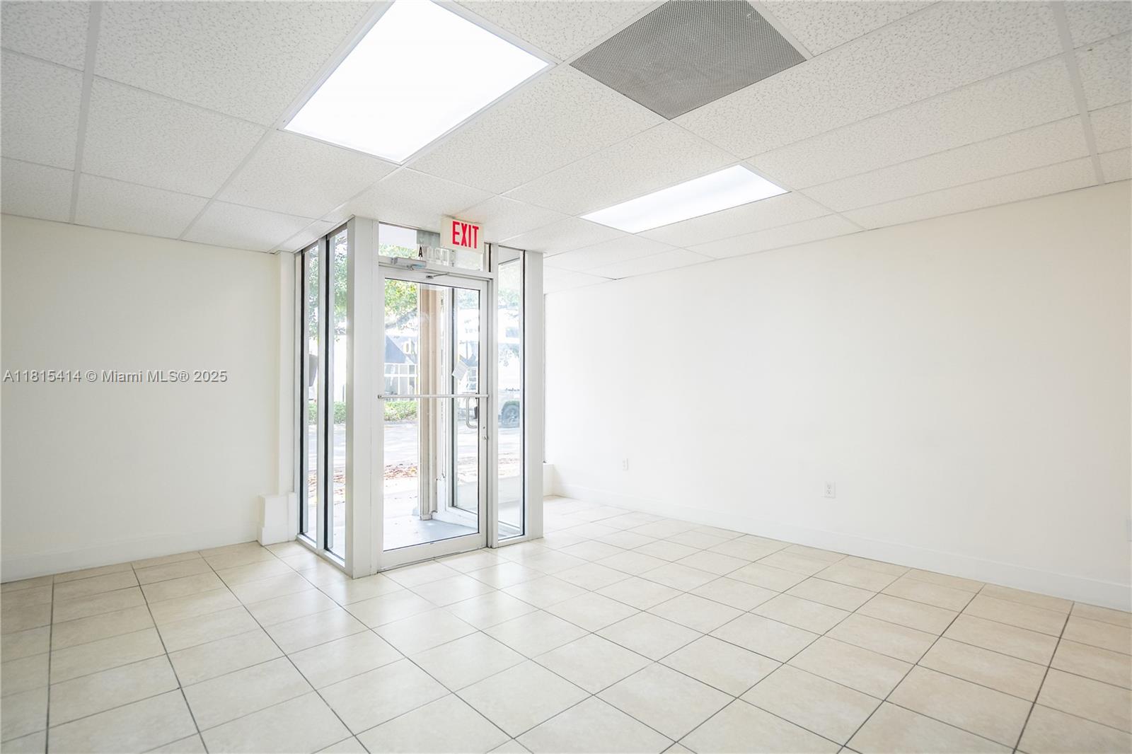 3119 Coral Way 3121a Property Photo 4