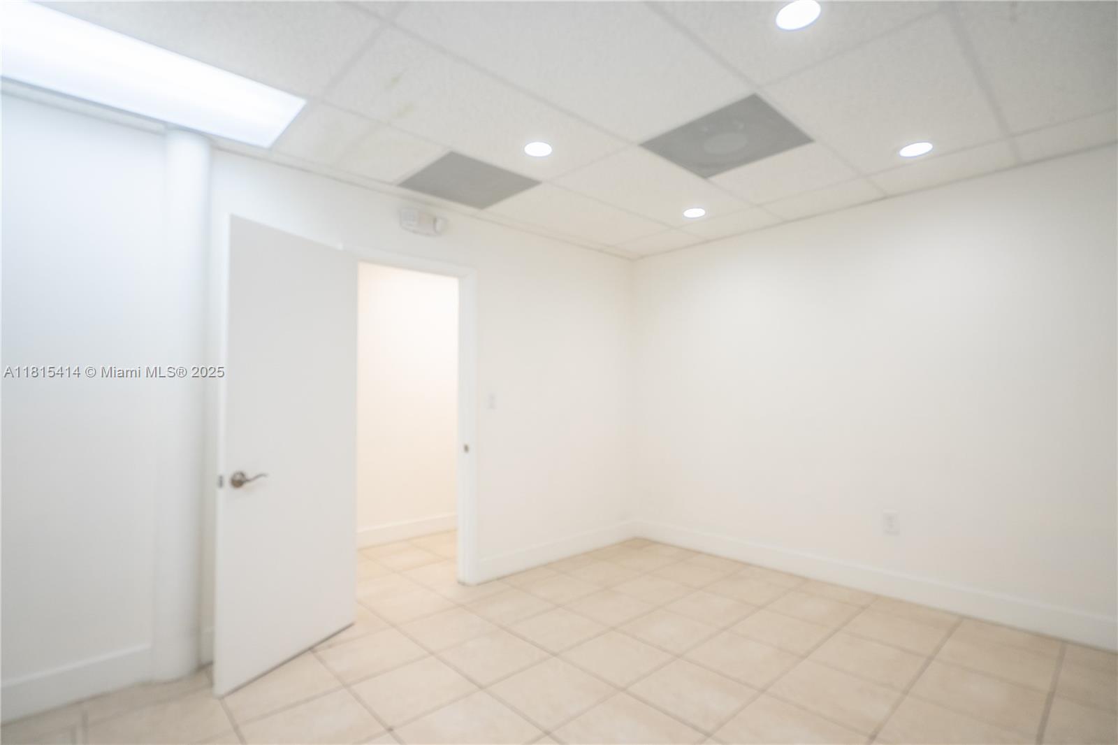 3119 Coral Way 3121a Property Photo 13