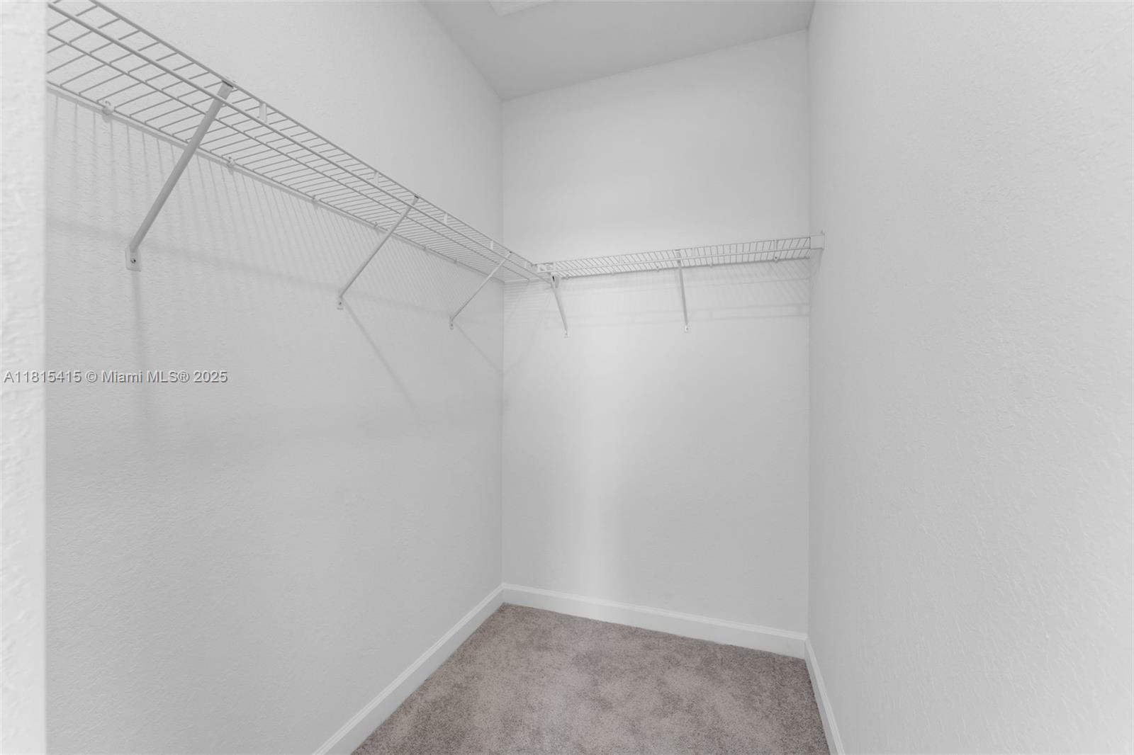 2803 Se 26 Ave 2803 Property Photo 16