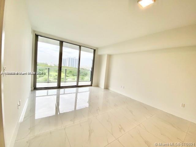 16385 Biscayne Blvd 702 Property Photo 14
