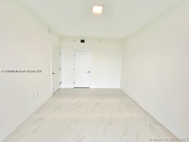 16385 Biscayne Blvd 702 Property Photo 22