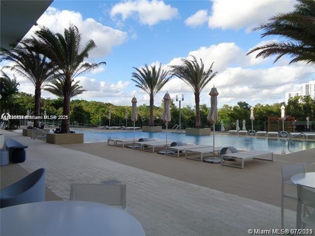 16385 Biscayne Blvd 702 Property Photo 37