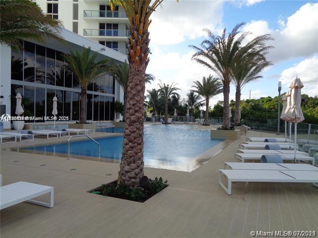 16385 Biscayne Blvd 702 Property Photo 40