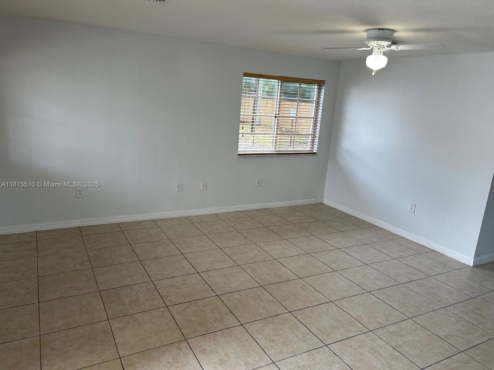 14070 Sw 260th St 101 Property Photo 3