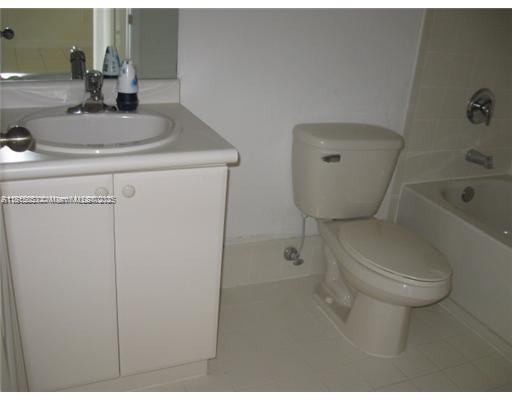 1666 Se 27th Ct 205 Property Photo 5