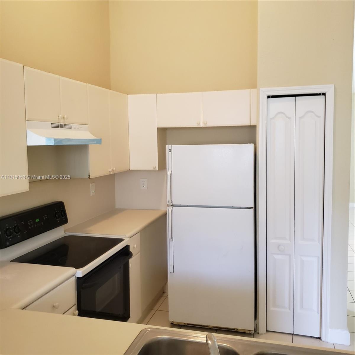 1666 Se 27th Ct 205 Property Photo 17