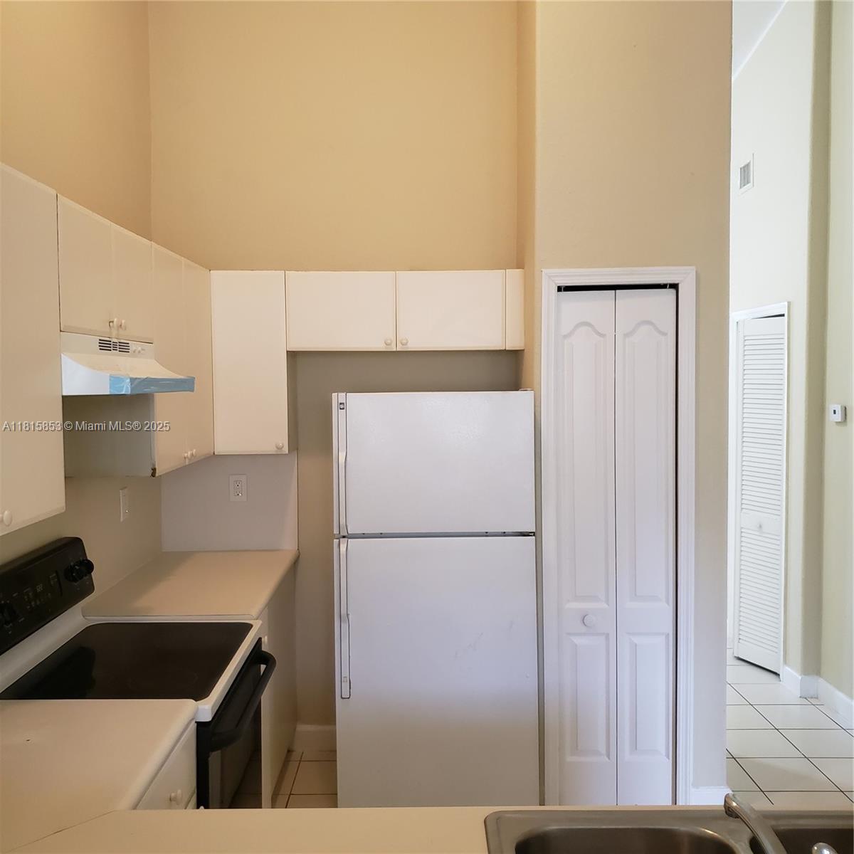 1666 Se 27th Ct 205 Property Photo 18