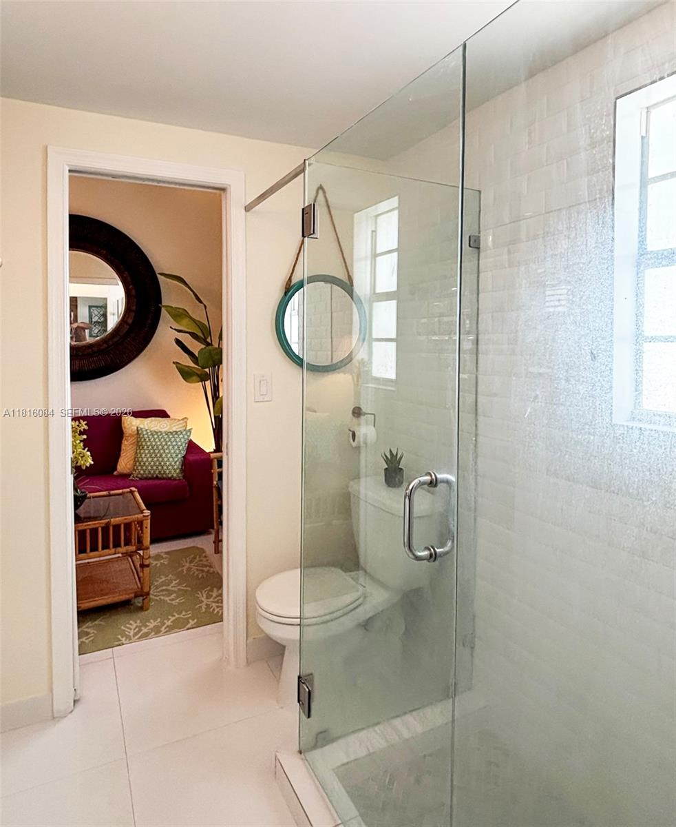 335 Ocean Dr 114 Property Photo 10