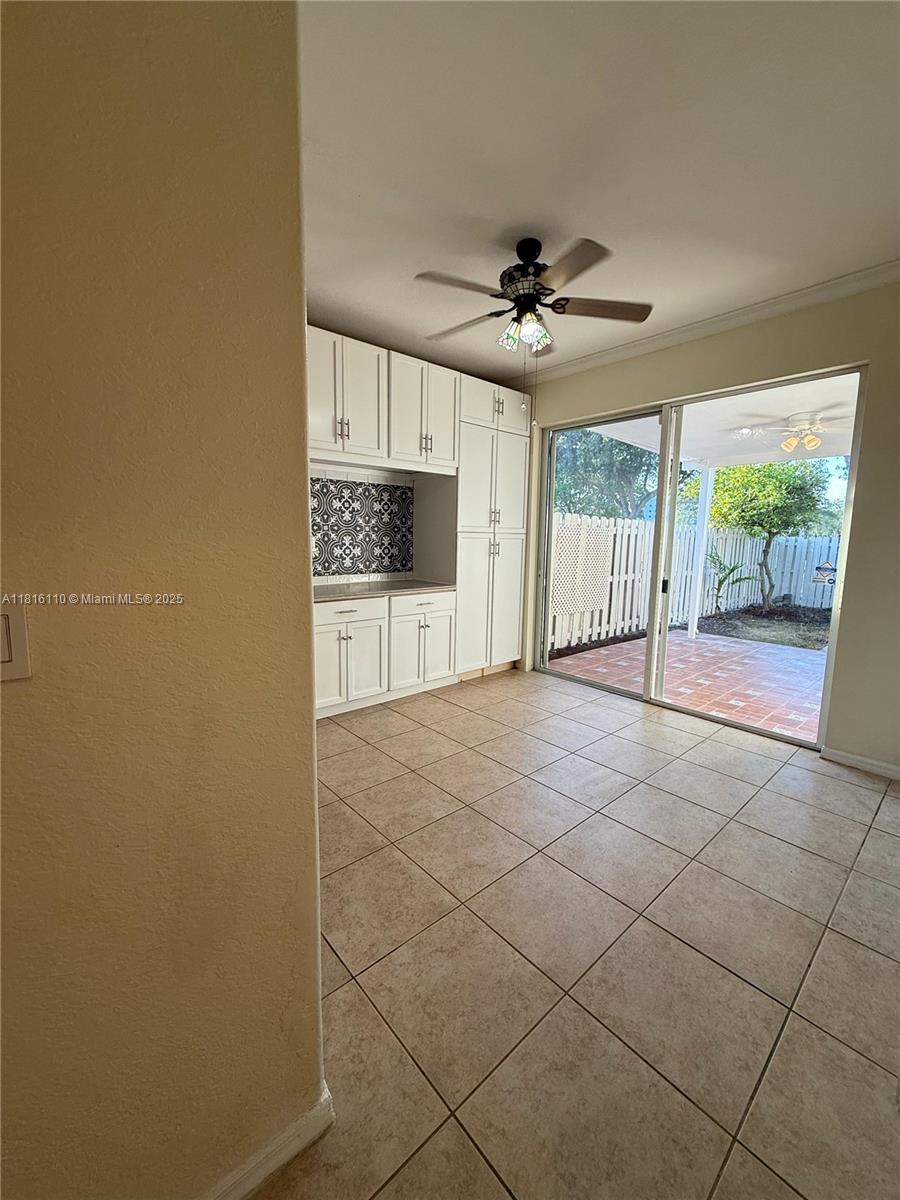 11011 Sw 236th Ter Property Photo 4