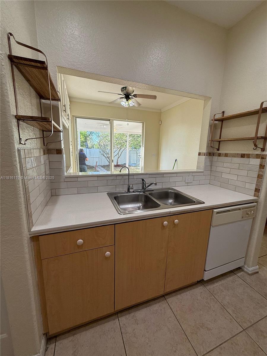 11011 Sw 236th Ter Property Photo 8