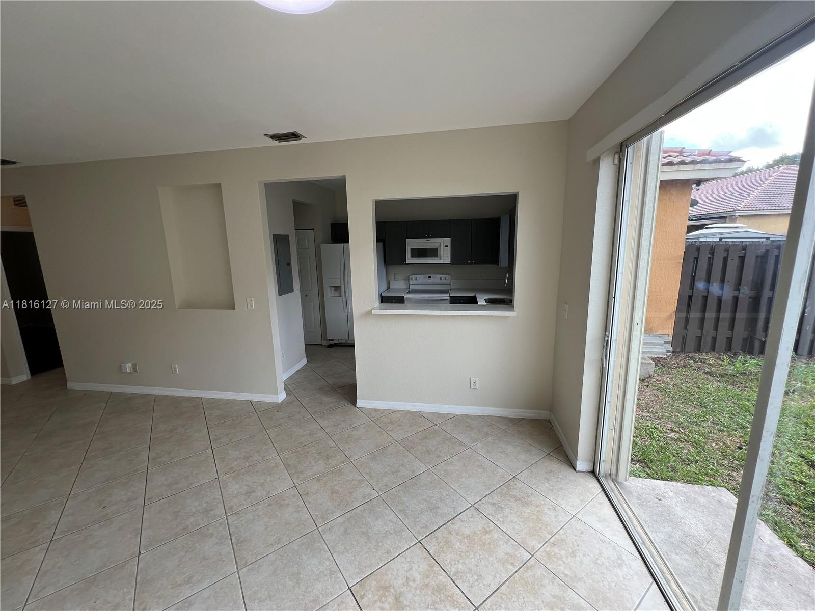 100 Sw 15th Ave Property Photo 7