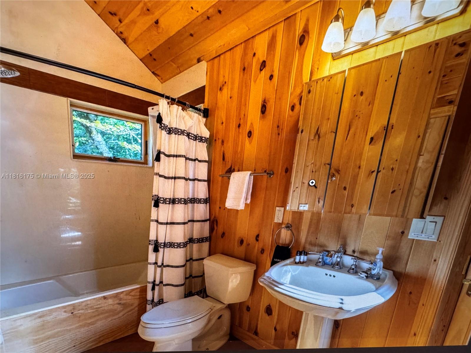 200 Summit Lodge Road Property Photo 43